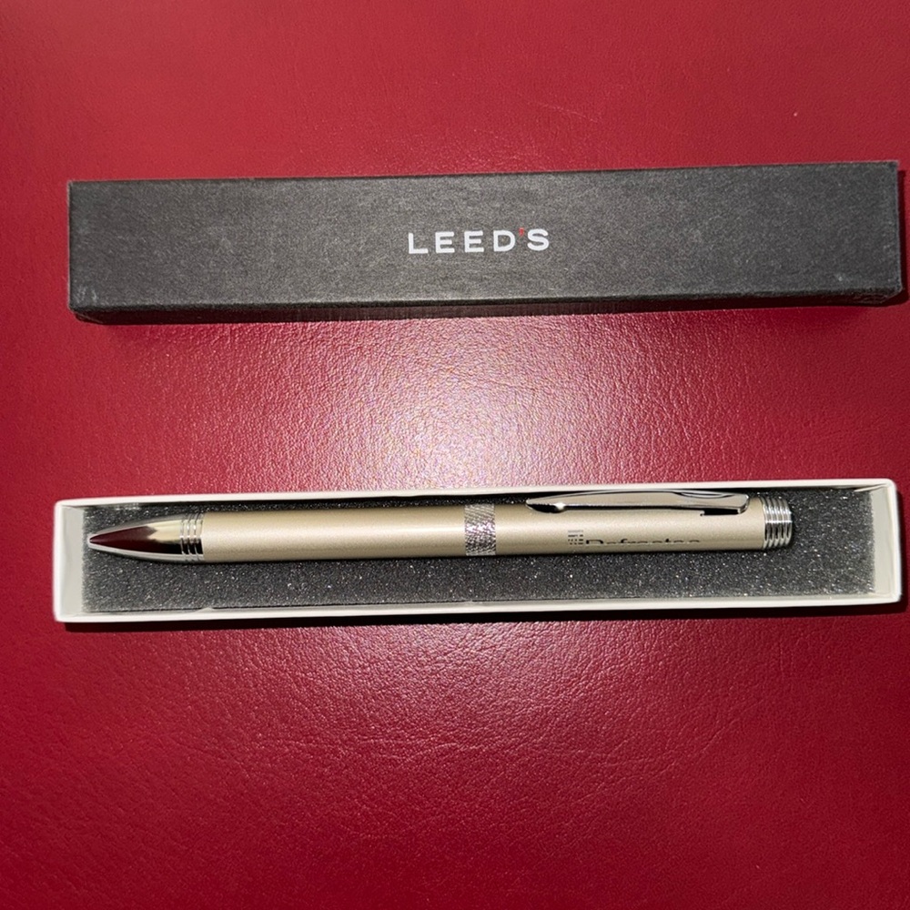 Leed’s Refractec Luxury Pen in Box
